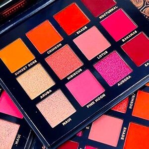 Brand New In Box NWT Ace Beaute Scarlet Dusk 12 Pan Eyeshadow Palette Full Size